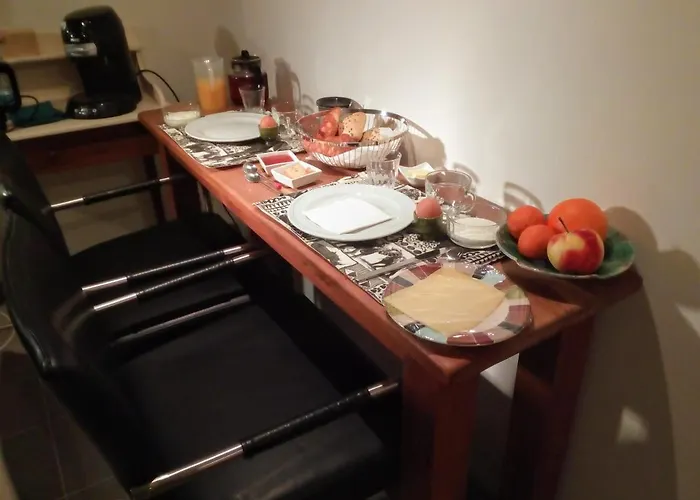 At Number 6 Отель типа 