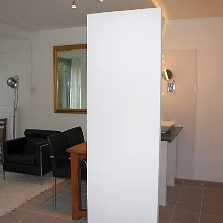 Bed & Breakfast At Number 6, Bed Or Bed & Breakfast, 150 Mtr From Public Transport Stop To Centre Amsterdam