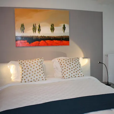 Bed & Breakfast At Number 6