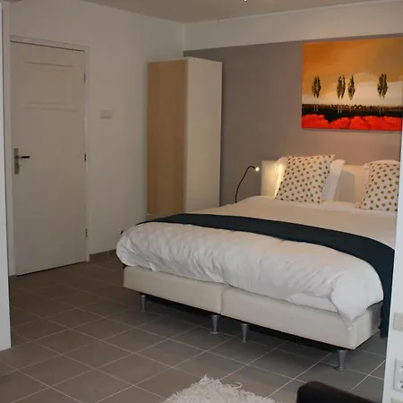 Couette-café At Number 6 3*