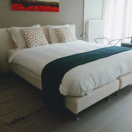 At Number 6 Couette-café Amsterdam